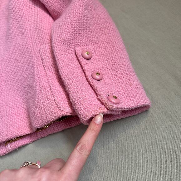 Vintage 90s Chanel XS Baby Pink Tweed 100% Wool + Silk Suit Set Blazer + Skirt - Picture 10 of 16
